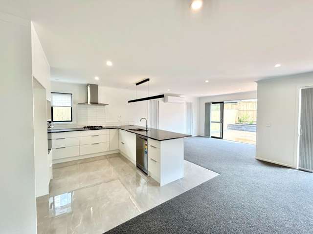 Malahide Drive Flat Bush_4