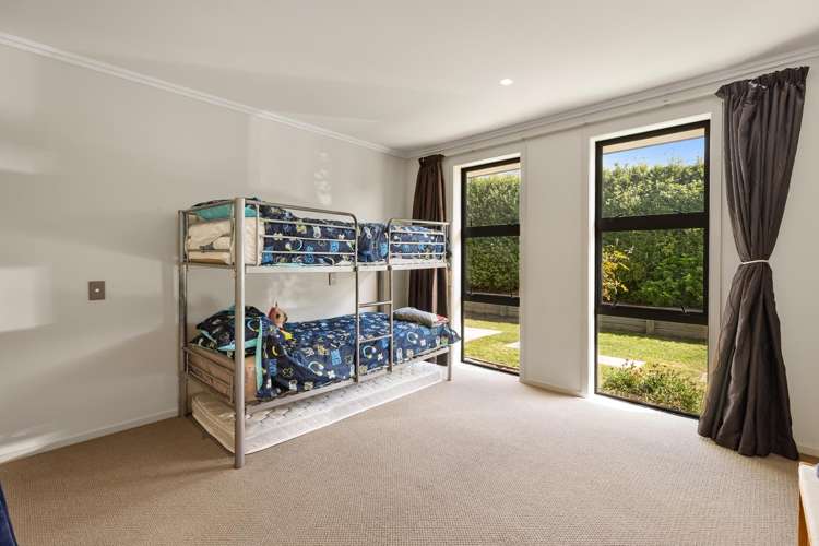 1 Mary Lane Lake Hawea_12