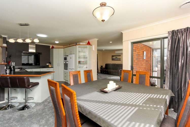 98 Queens Road Glen Avon_2