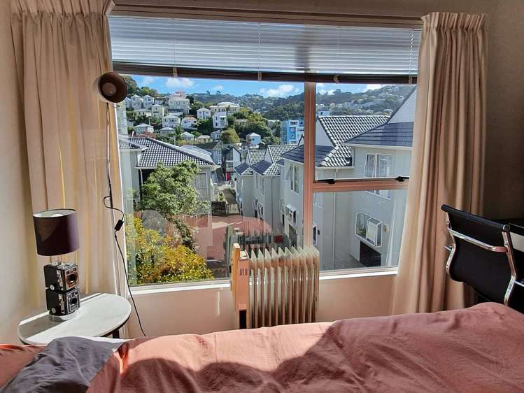 3/20 Thompson Street Mount Cook_2