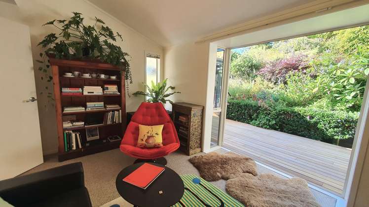 1082 Sandspit Road Sandspit_9