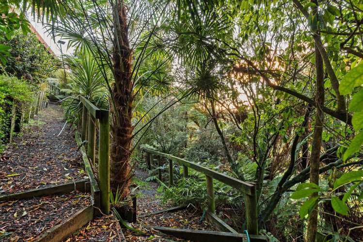 8 Te Puroa Place Huntington_18