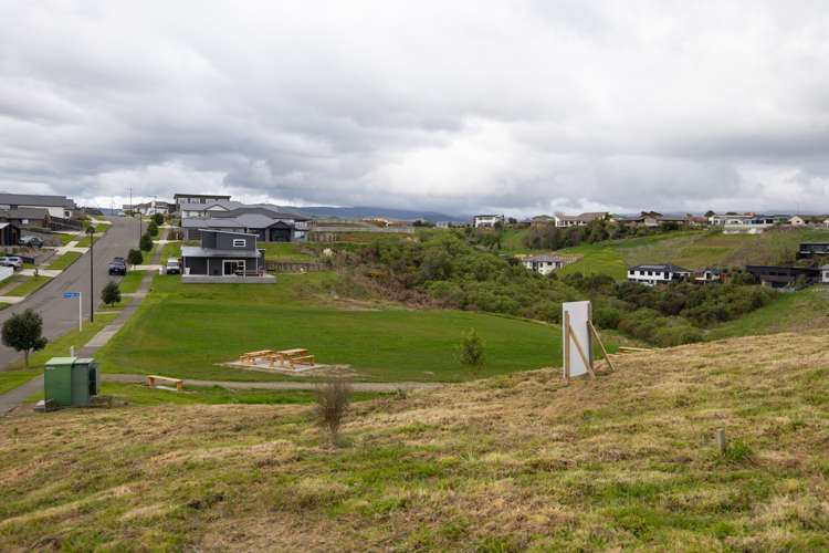 45 Vaucluse Heights Fitzherbert_9