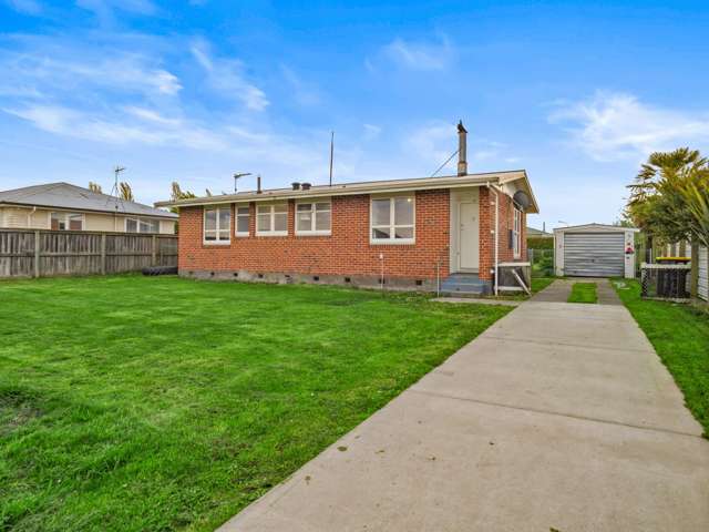 Under offer - Solid home, endless potential