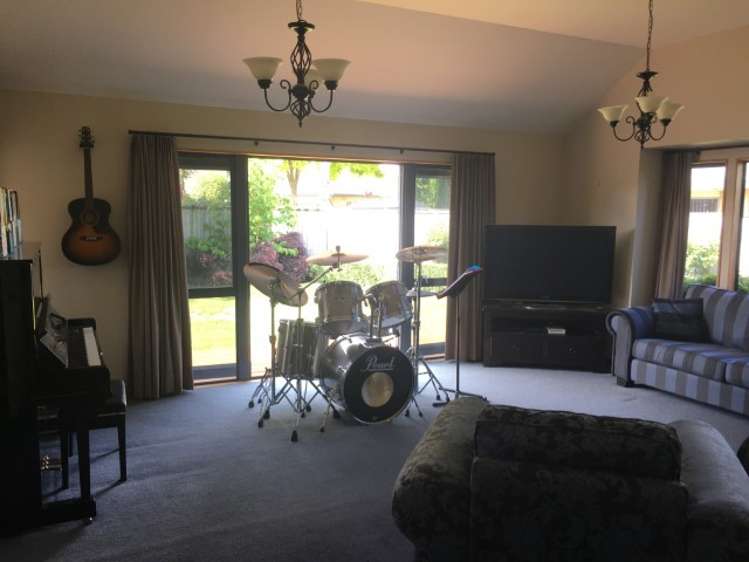 5 Harwich Court 2612_3