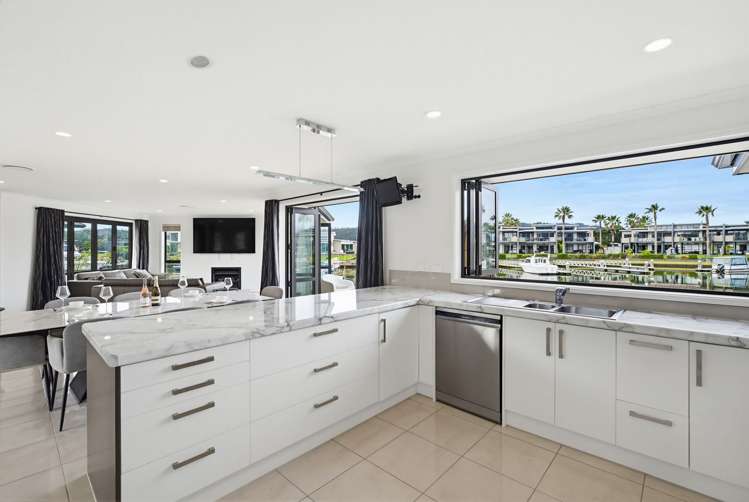 10 Kelly Place Whitianga_6