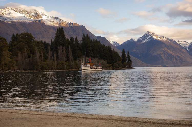 53-65 Frankton Road Queenstown_10