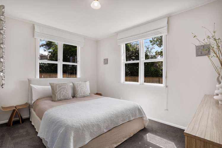 16 Brennan Avenue Te Atatu Peninsula_15