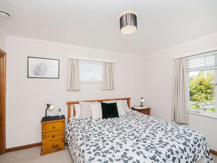 201 Caroline Place Mayfair_13