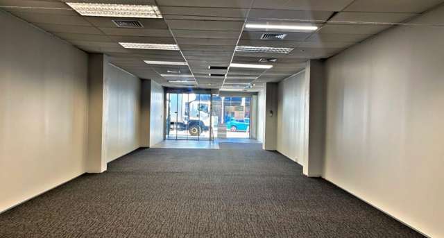 Unit C, 15-17 Hurstmere Road Takapuna_2