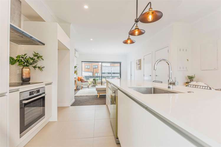 14 Alexander Willis Crescent Hobsonville_7