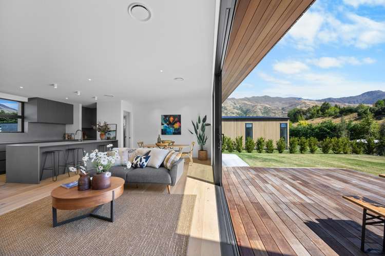 44 Stackbrae Avenue Wanaka_7