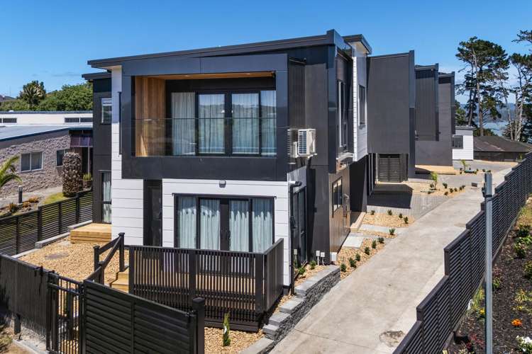 1/79 Halsey Drive Lynfield_0