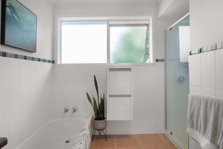 12 Freyberg Place Howick_13