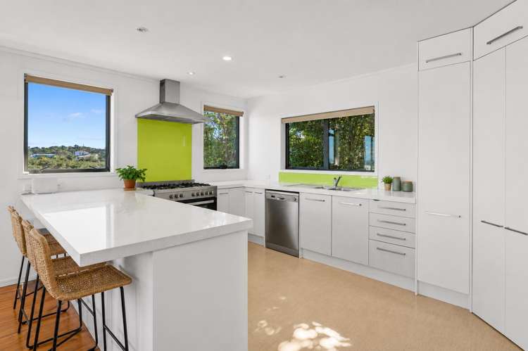 64 Jellicoe Parade Surfdale_4