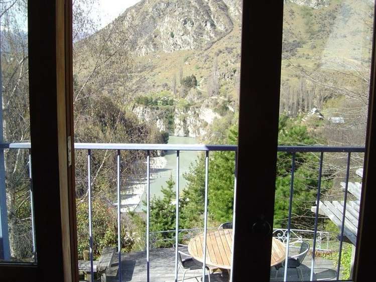 11 Arthurs Track Arthurs Point_20