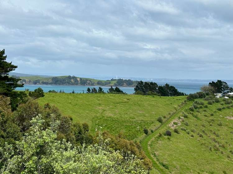 38 Ocean View Crescent Rakino Island_13