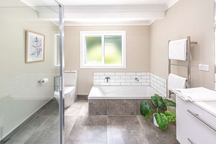 14 Turere Place Otamatea_17