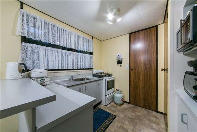 84 Captain Scott Road Glen Eden_22