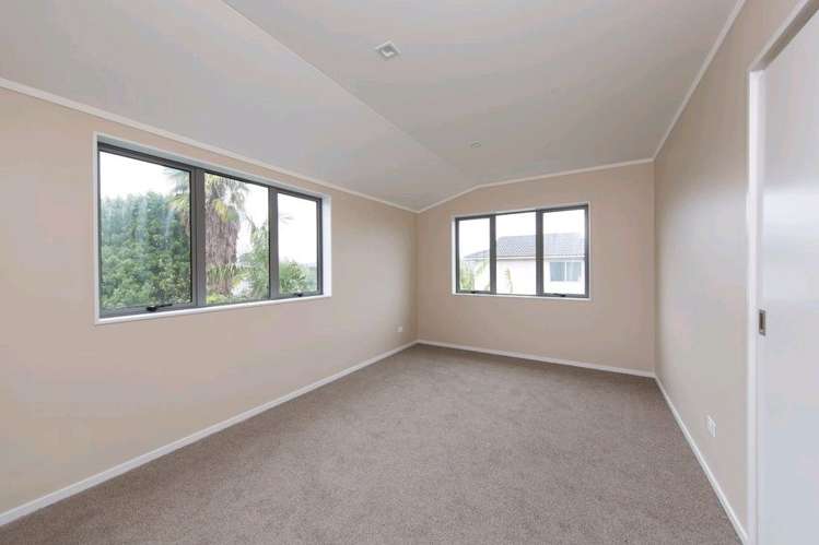 38 Archibald Road Kelston_9