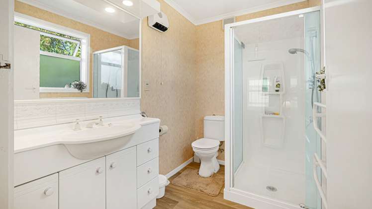 62 Frankleigh Street Somerfield_12