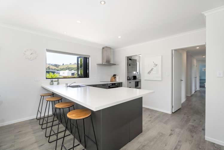 8 Voyager Place Cooks Beach_8