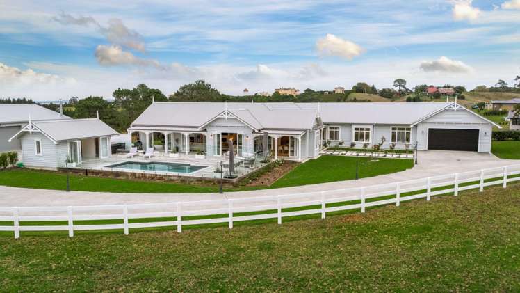 21 Diamond Lane Riverhead_44