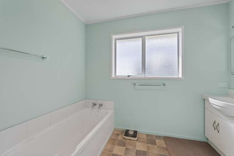 155 Cross Road Lepperton_23