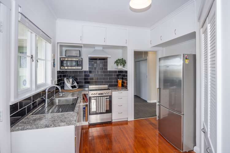 1079 Bank Street Te Awamutu_6