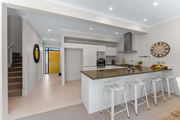 127 Bonair Crescent Silverdale_4