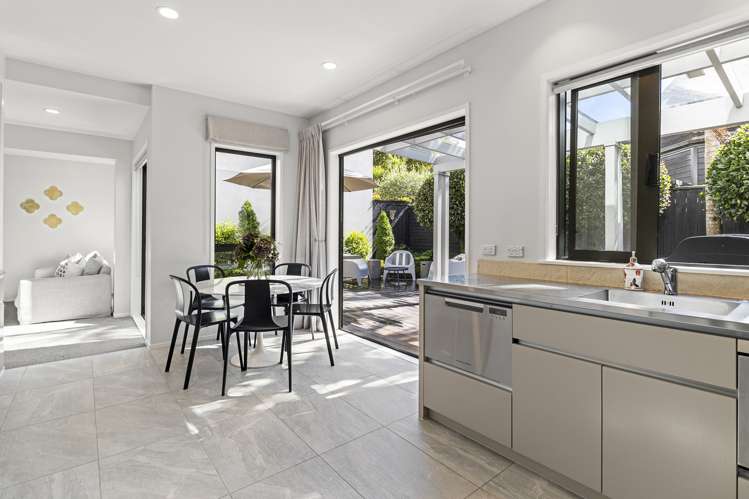 4/5 Hepburn Street Freemans Bay_3