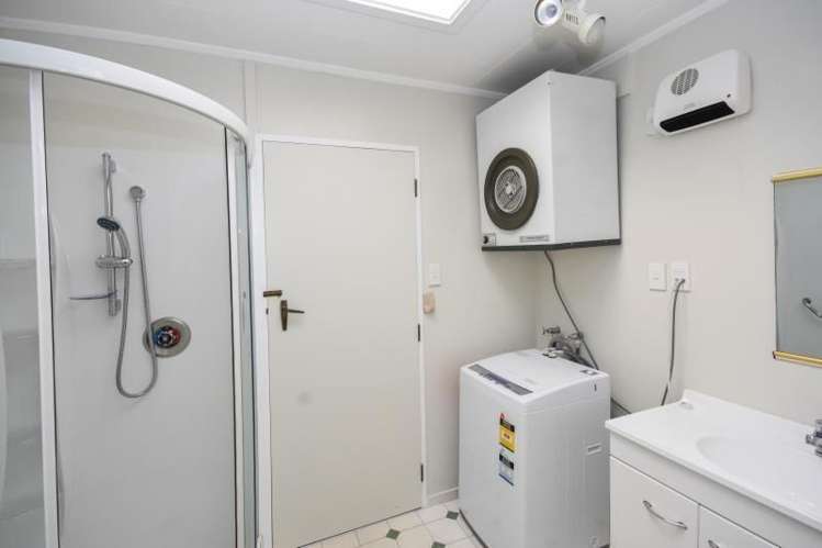 58h Oxford Street South Dunedin_7