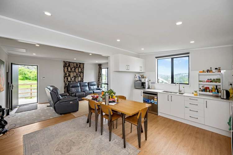 1201 East Coast Road Redvale_2