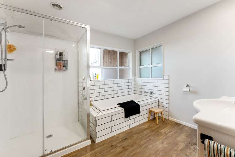 19 Poplar Grove Whalers Gate_17