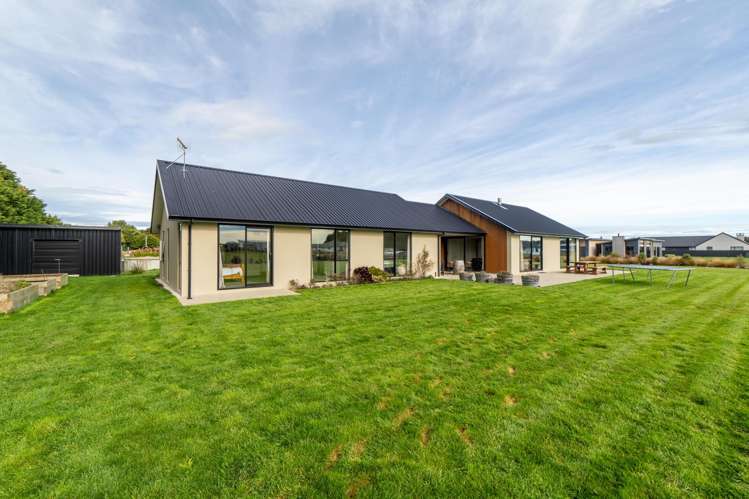 111 Blairlogie Close Otatara_26