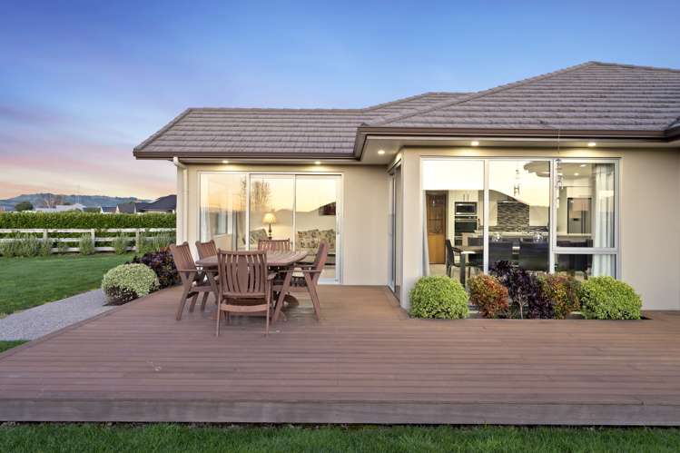 19 Alan Livingston Drive Cambridge_12