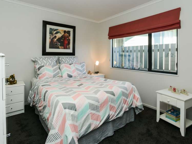 212 Frimley Oaks Frimley_11