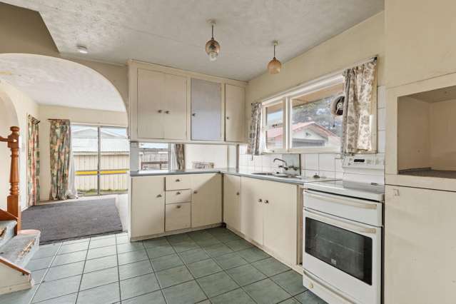 15 Rowan Avenue Aranui_1