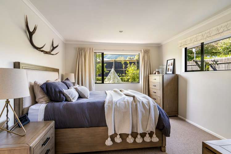 23 Kingsford Drive Stoke_10