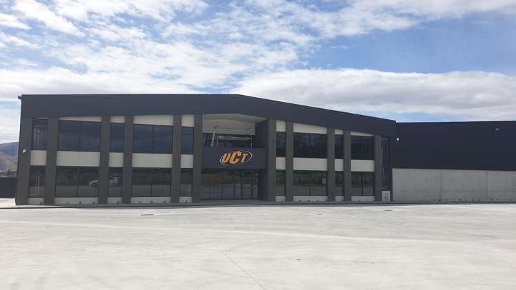 86 Church Road Luggate_2