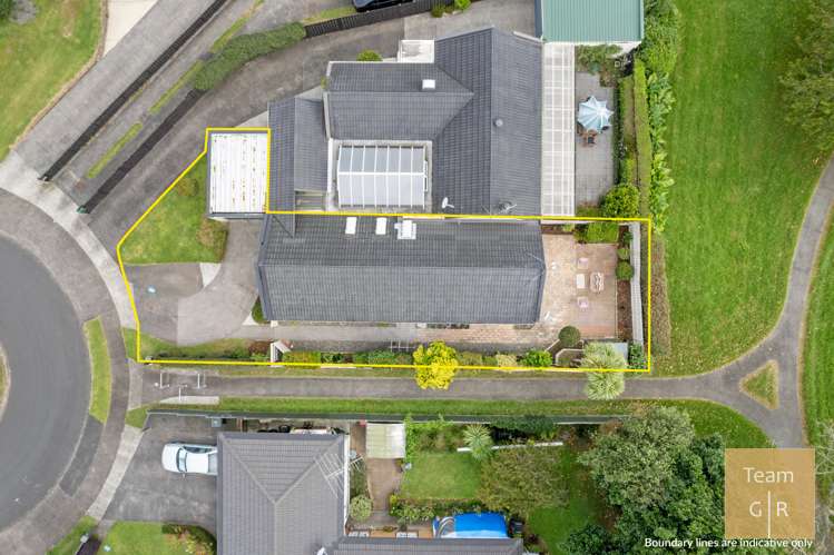 2/11 Tulloch Place Conifer Grove_13