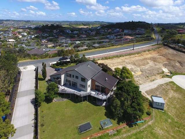 137 West Hoe Heights Orewa_1