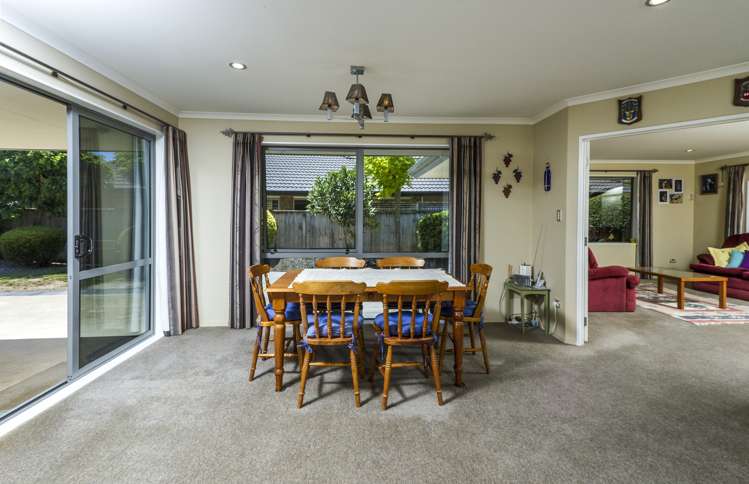 14 Wanderers Avenue Brightwater_5