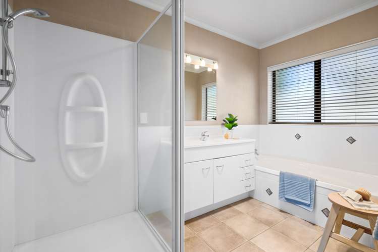 15 Frame Place Owhata_8