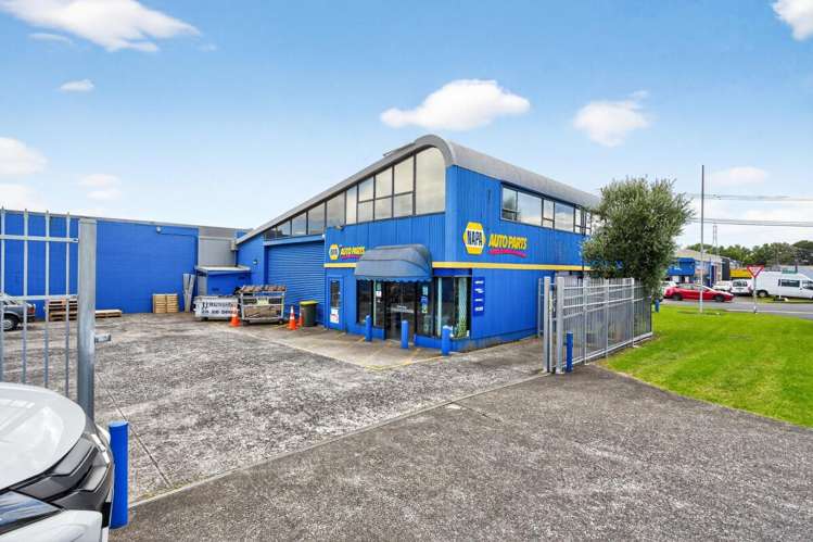 2 Crum Avenue New Lynn_5