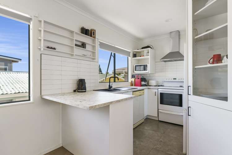 5b Sharyn Place Brookfield_8