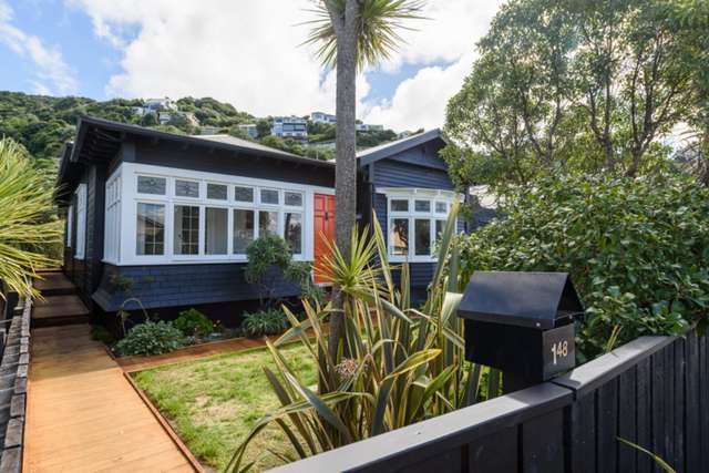 148 Queens Drive Lyall Bay_1