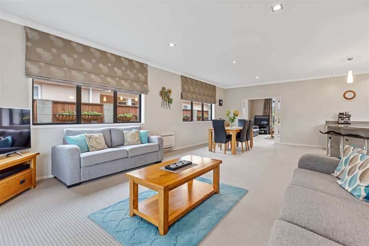 14 Ventura Key Papamoa_5