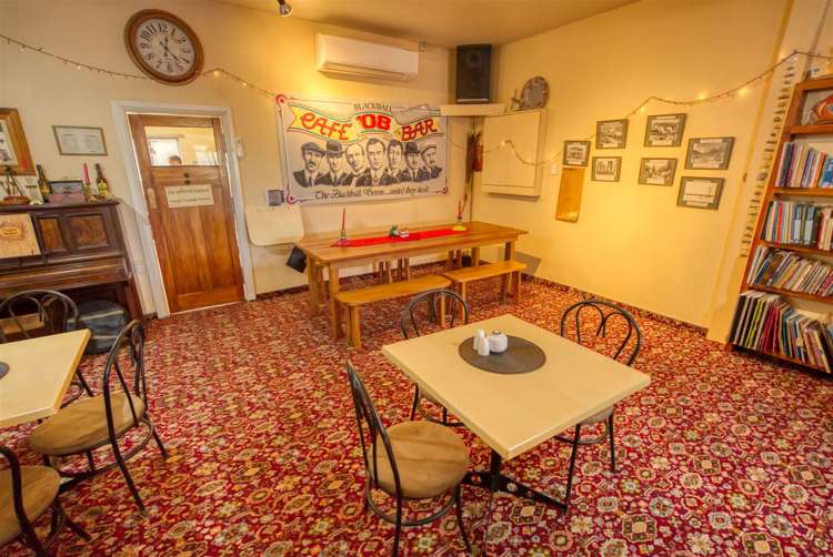 8 Hilton Street Blackball_14