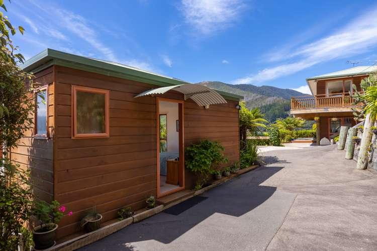 425 Port Underwood Road Whatamango Bay_19